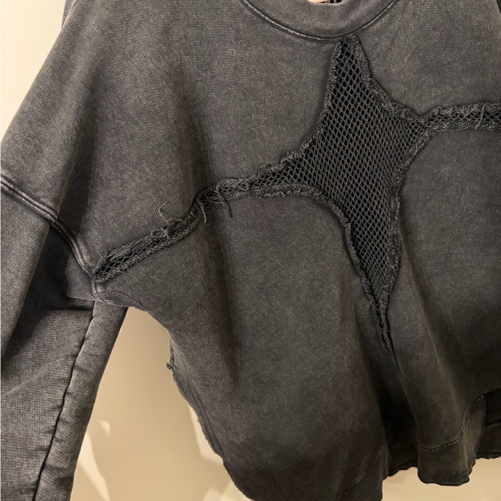 Pebby Forevee Women’s Mesh Feel Good Side Slit sweatshirt - Picture 8 of 8